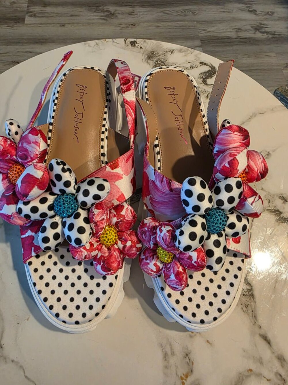 Betsey Johnson Serphina Platform Slide Sandals - Brand New - Size 9